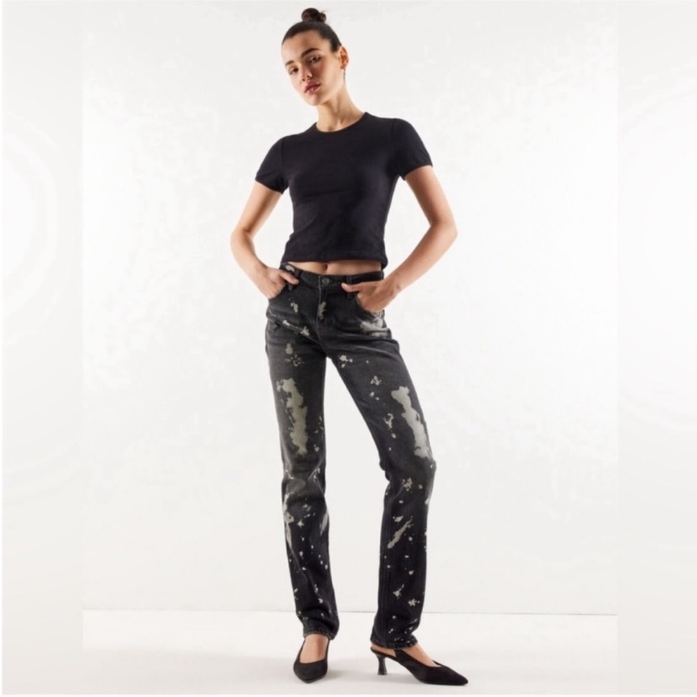 Zara The Bleached Mid-Rise Slim Jean